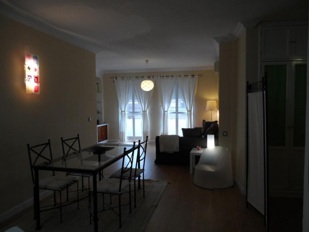 En Carrera Oficial Semana Santa Appartement *